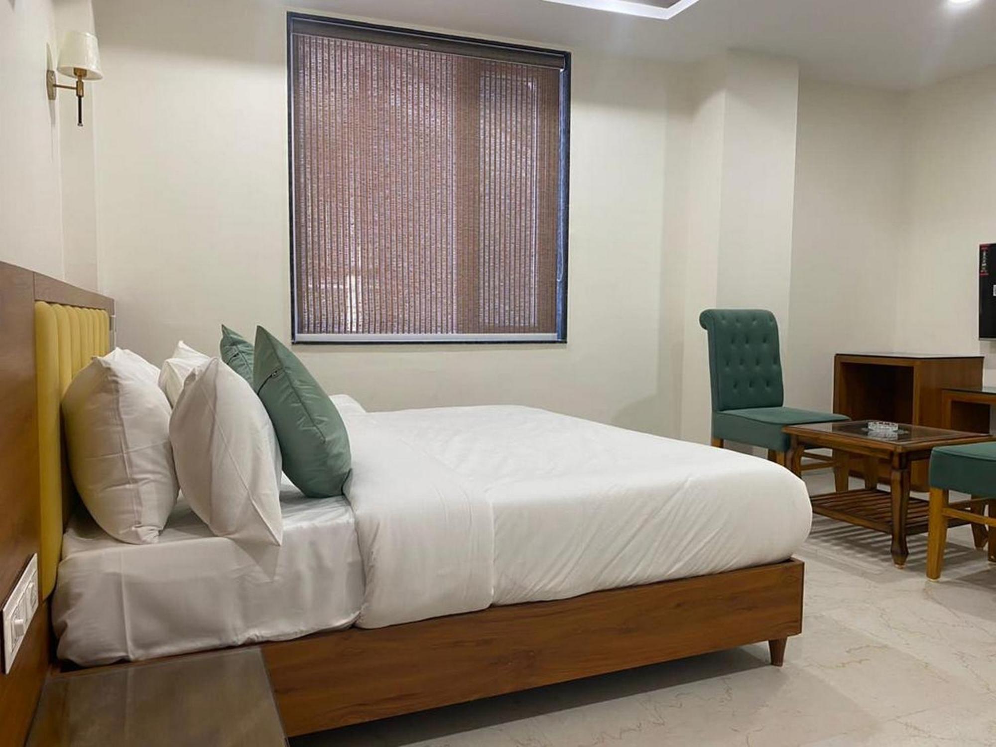 Hotel Eleven Heights Bhopal Luaran gambar