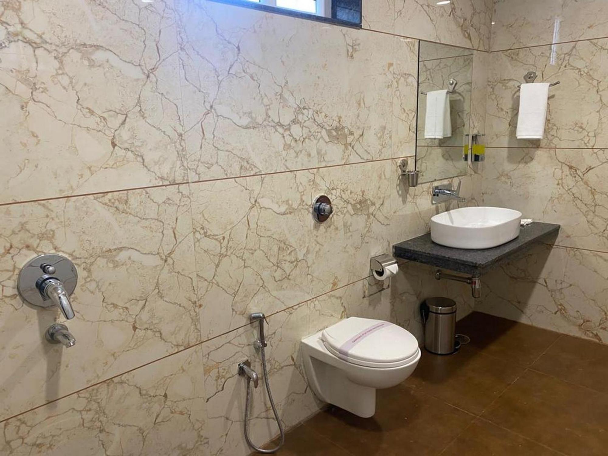 Hotel Eleven Heights Bhopal Luaran gambar
